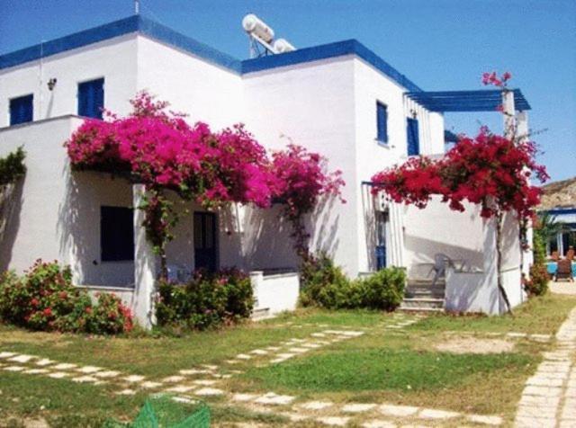 Amfitrion Hotel Vári 외부 사진
